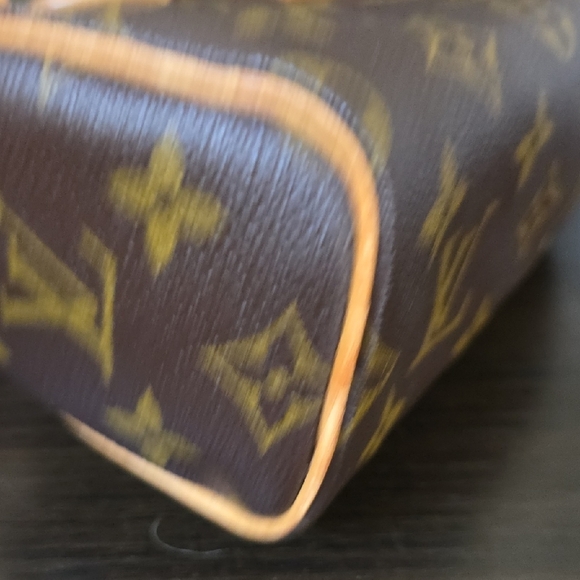 Nano Speedy Louis Vuitton Monogram Mini Bag - Picture 6 of 15